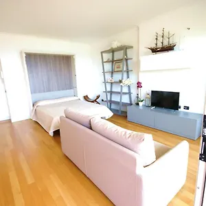 Apartment Loft Bayview, Imperia