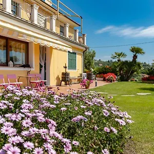 Apartment Chez Elle, Imperia