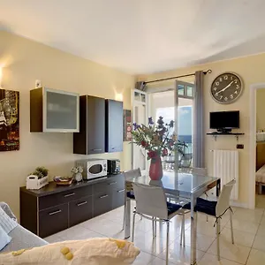 Apartment Casa Miradore 600 Mt Dal Mare, Imperia